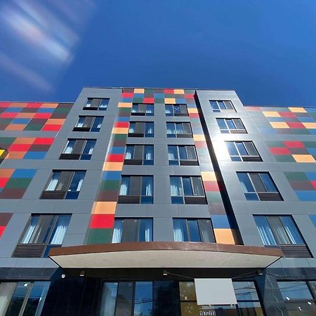 Готель Super 8 By Wyndham Brooklyn Williamsburg Нью-Йорк Екстер'єр фото